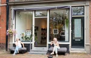 Annelies en Lotte, Konpoli NL